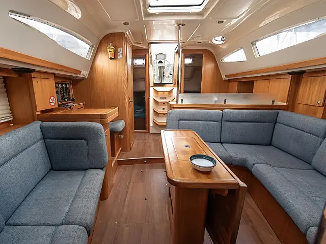 Elan 384 - [Internal image]