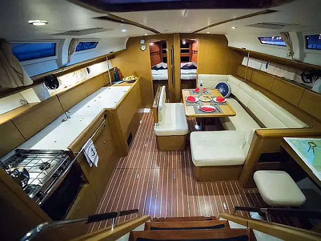 Sun Odyssey 44 i - [Internal image]