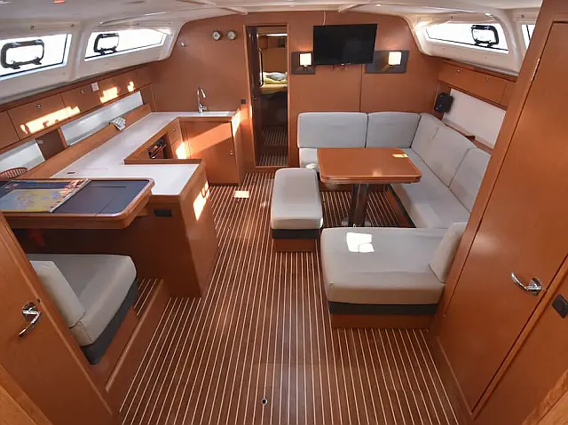 Bavaria 51 Cruiser - [Internal image]