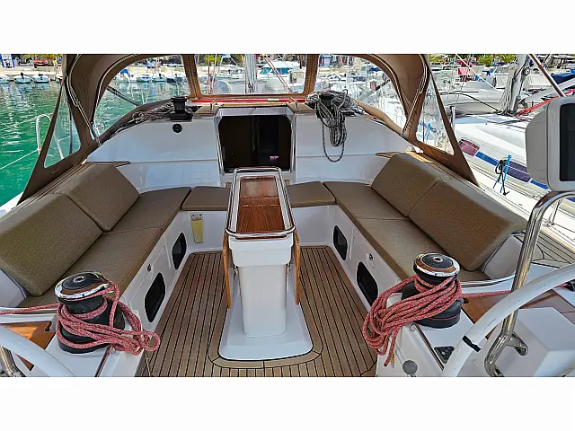 Elan 50 Impression - [Layout image]