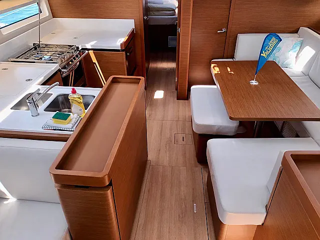 Sun Odyssey 490 - [Internal image]