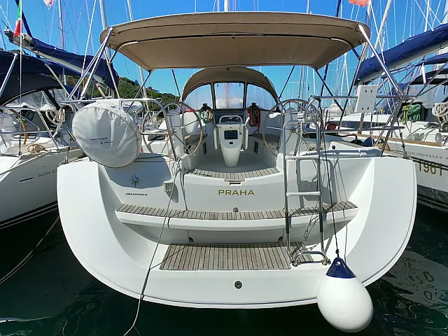 Sun Odyssey 42ì - [External image]