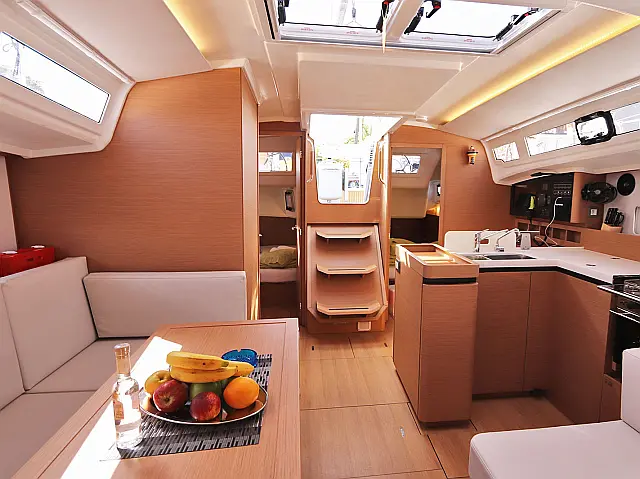 Sun Odyssey 410 - [Internal image]