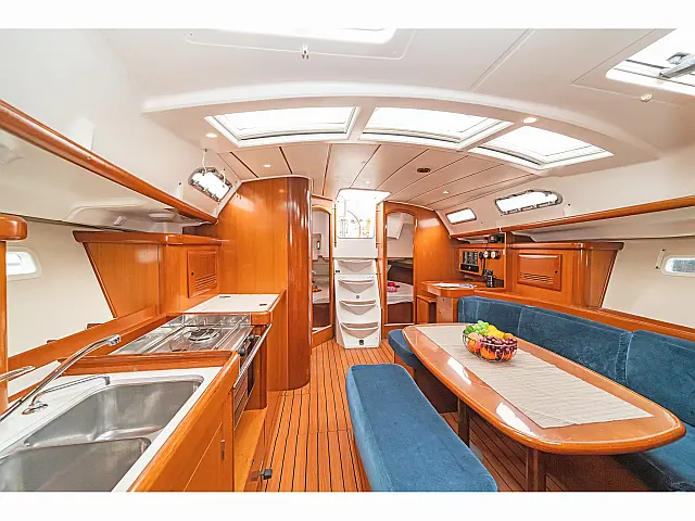 Oceanis 393  - [Internal image]