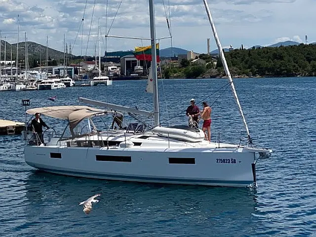 Sun Odyssey 440 - [External image]