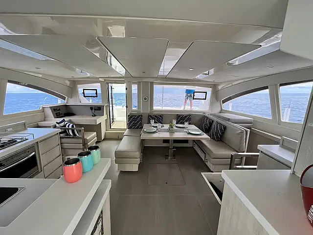 Leopard 48 - [Internal image]