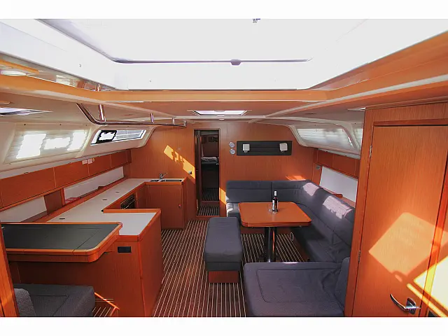 Bavaria Cruiser 51 - [Internal image]