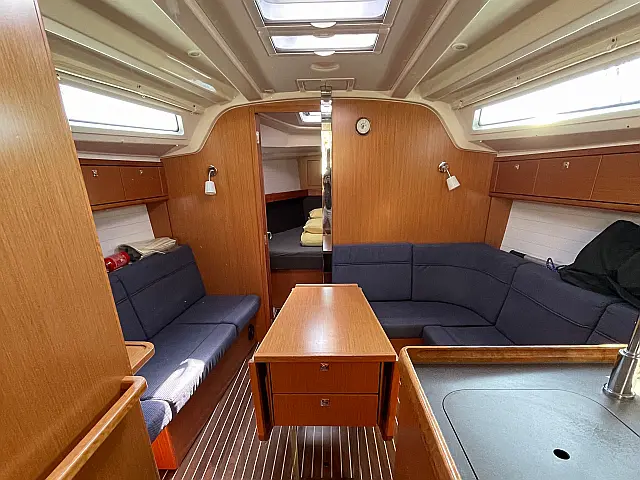 Bavaria 37 - [Internal image]