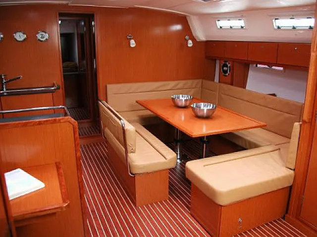 Bavaria Cruiser 50 - [Internal image]