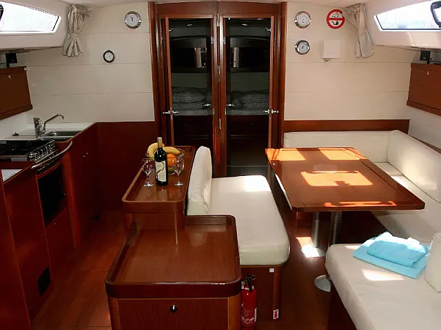 Oceanis 50 - [Internal image]