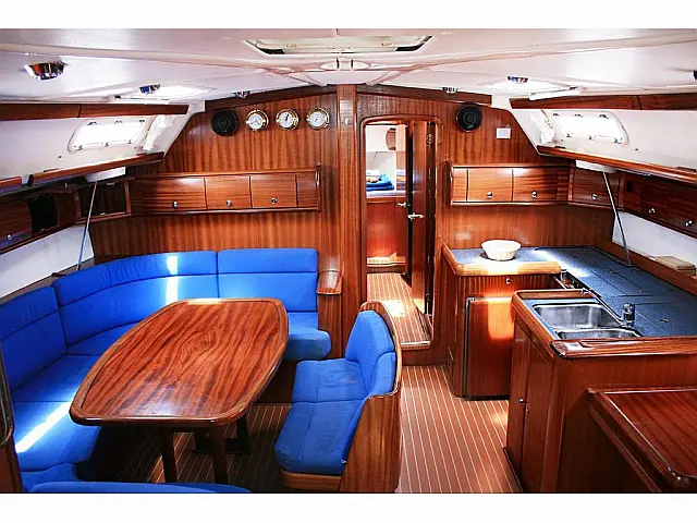 Bavaria 49 - [Internal image]