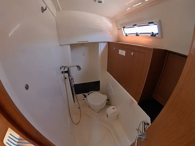 Bavaria 32 Cruiser - [Layout image]