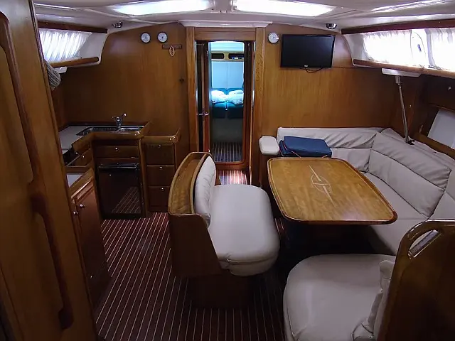 Bavaria 46 Cruiser - [Internal image]