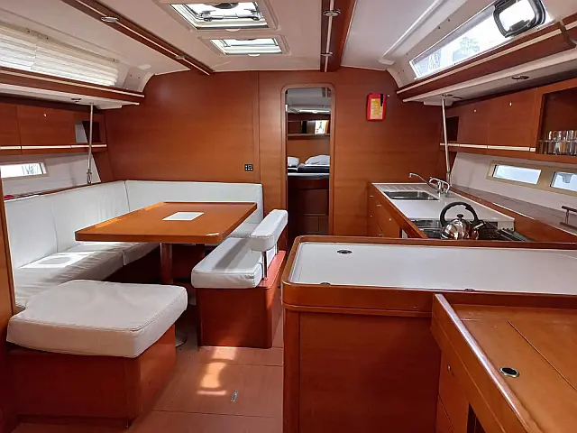 Dufour 445 Grand Large - [Internal image]