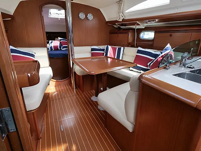 Sun Odyssey 37 - [Internal image]