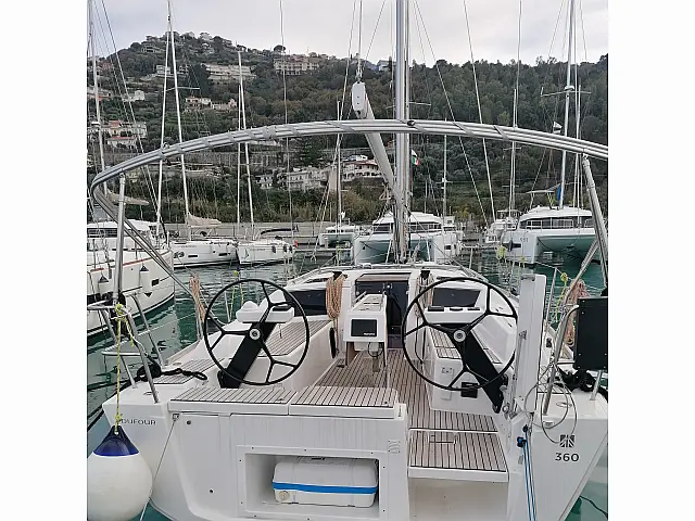 Dufour 360 Grand Large - [External image]
