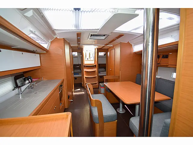Dufour 430 - [Internal image]
