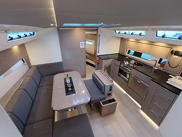 Hanse 460 Owners - [Internal image]