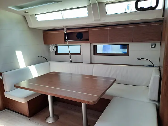 Oceanis 51.1 - [Internal image]