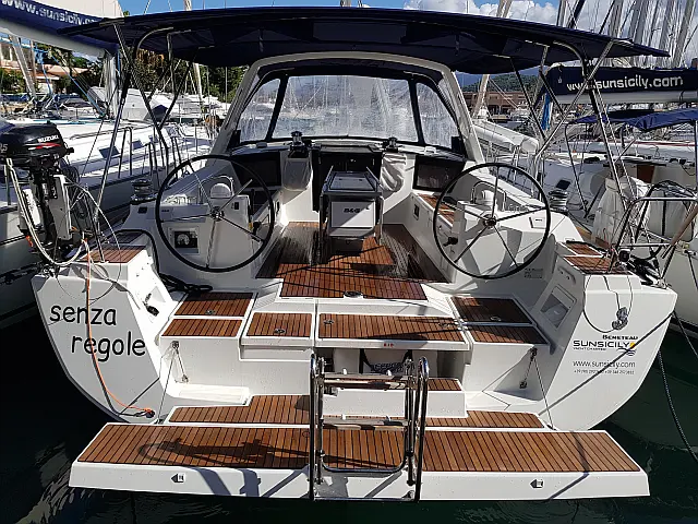 Oceanis 45 - [External image]