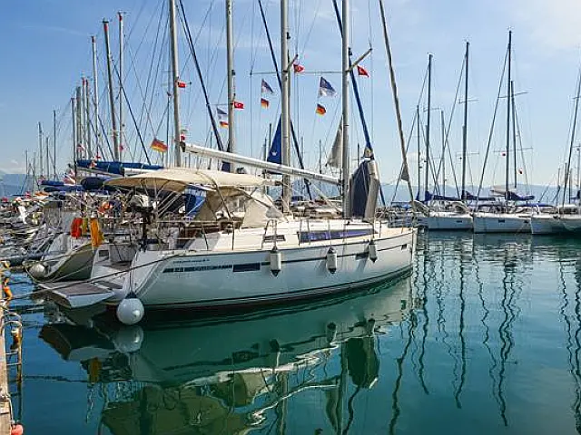 Bavaria Cruiser 37 - [External image]