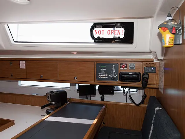 Bavaria Cruiser 56 - [Internal image]