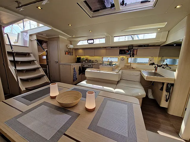 Oceanis 51.1 - [Internal image]