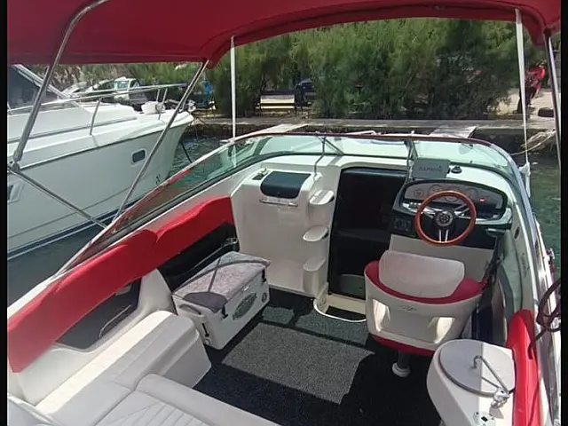 Regal 2250 - [Internal image]