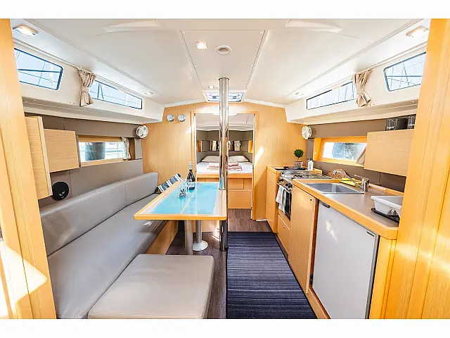 Oceanis 38.1 - [Internal image]