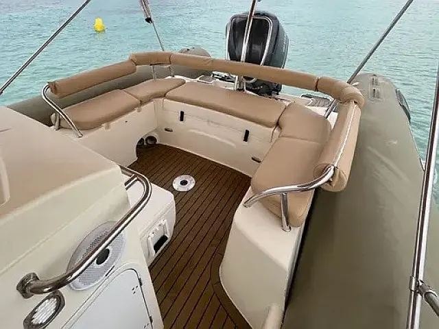 Zodiac Medline 850 - [Internal image]