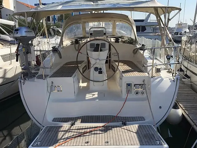 Bavaria Cruiser 36 - [External image]