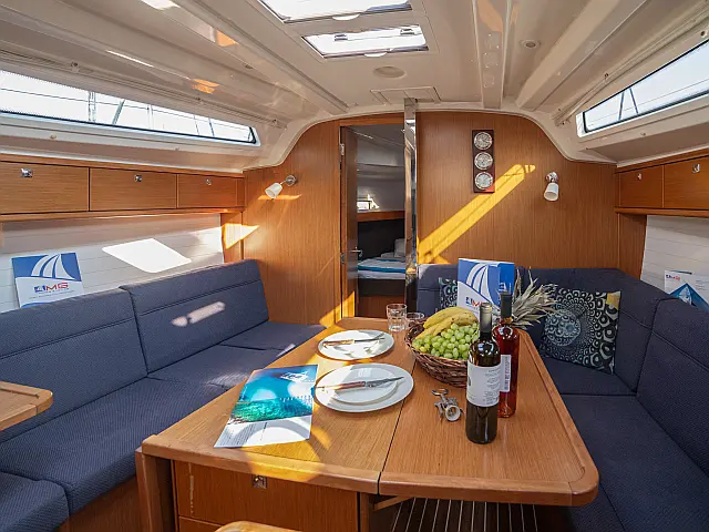 Bavaria Cruiser 37 (3 cab.) - [Internal image]