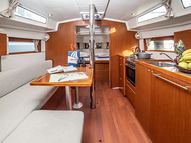 Oceanis 38.1 (3 cab.) - [Internal image]