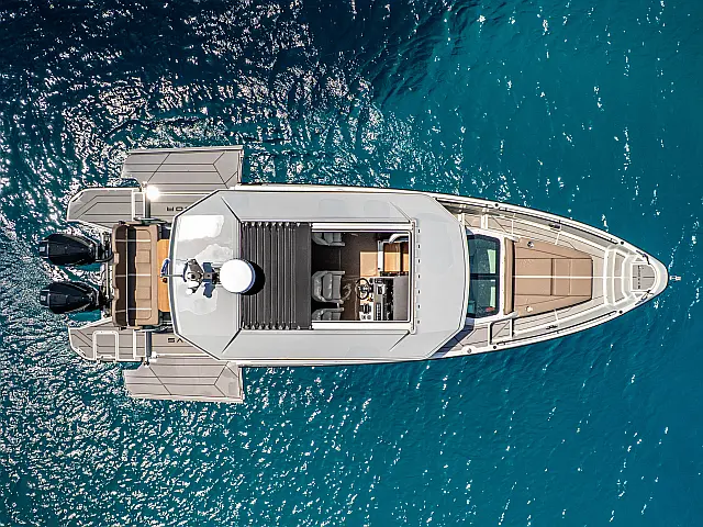 Saxdor 320 GTC - [External image]