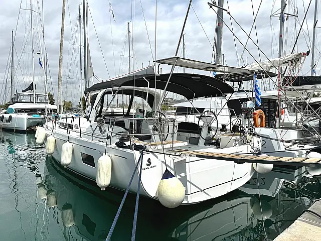 Oceanis 51.1 - [External image]