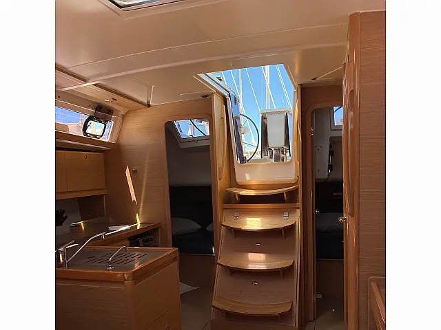 Dufour 390 Grand Large - [Internal image]