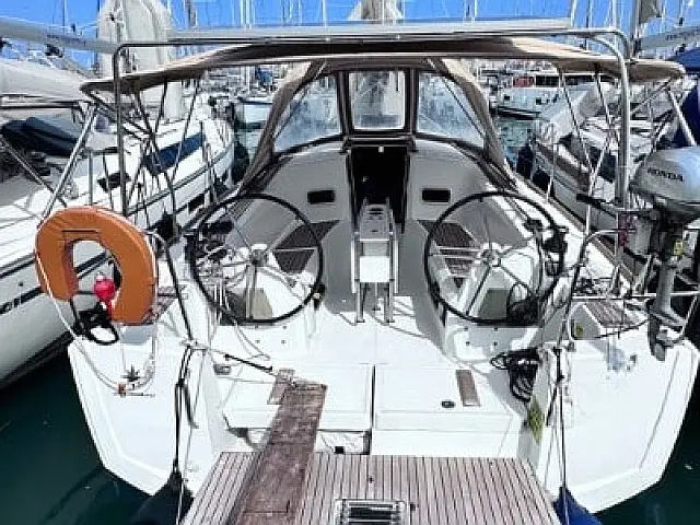 Sun Odyssey 349 (3 cab.) - [External image]