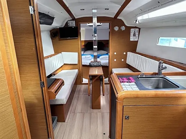 Sun Odyssey 349 (3 cab.) - [Internal image]