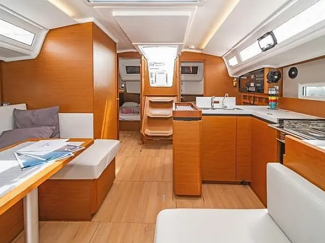 Sun Odyssey 410 (3 cab.) - [Internal image]