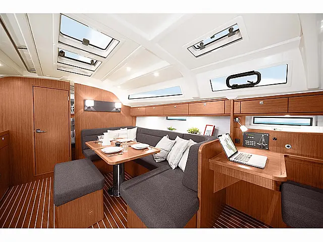 Bavaria 41 BT '15 - [Internal image]