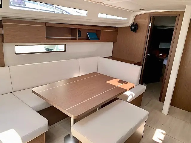 Oceanis 40.1 - [Internal image]