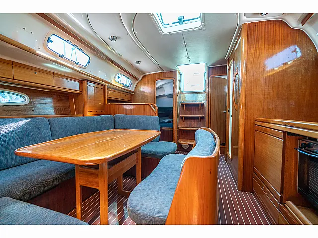 Bavaria 39 Cruiser - [Internal image]