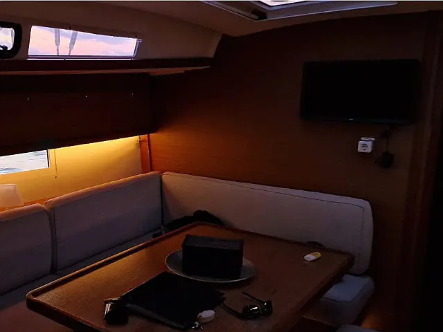 Dufour 460 Grand Large - [Internal image]