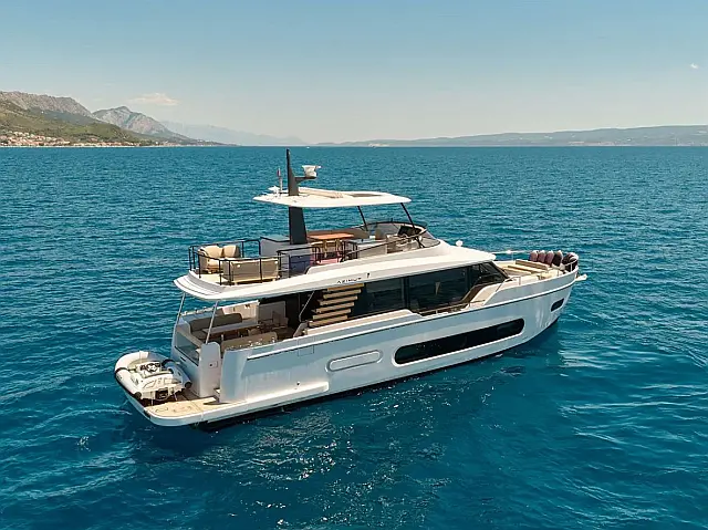 Azimut Magellano 60 - [External image]