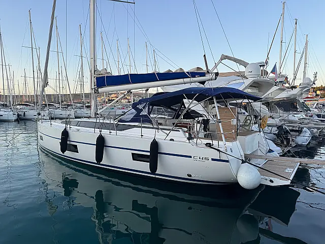Bavaria C45 - [External image]