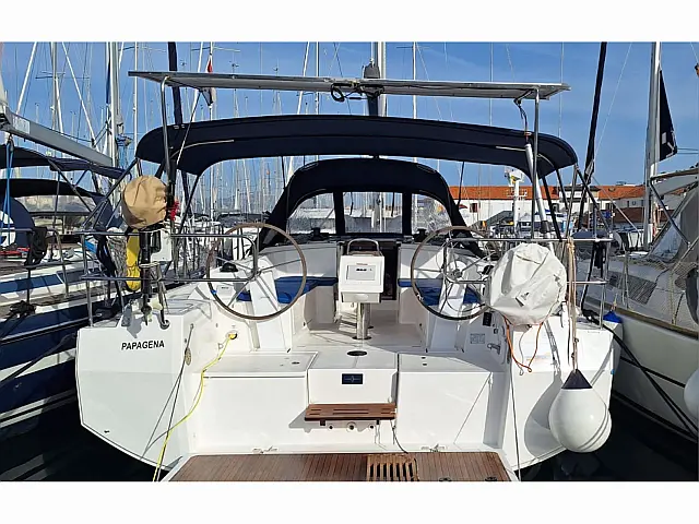 Bavaria C38 - [External image]