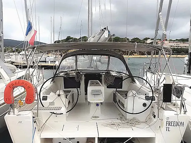 Dufour 410 Grand Large - [External image]