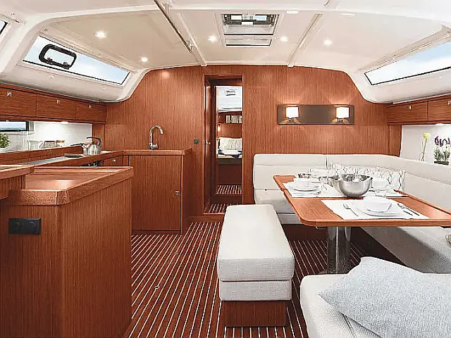 Bavaria Cruiser 51 - [Internal image]