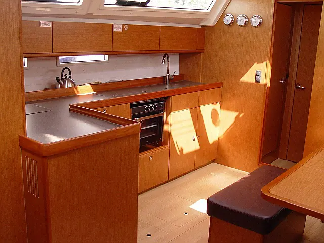 Bavaria Cruiser 46 - [Internal image]