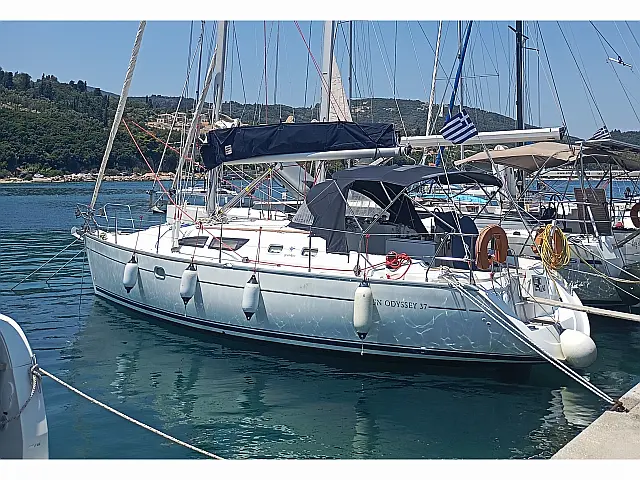 Sun Odyssey 37 - [External image]